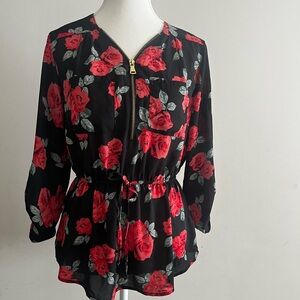 🌹 🌹Rose Print Blouse🌹 🌹